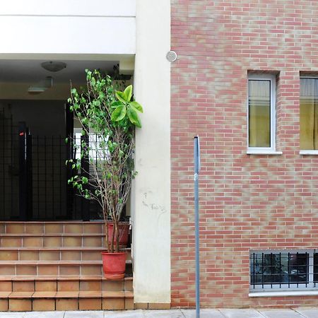 Downtown Central Suite With Private Parking 卡拉马塔 外观 照片