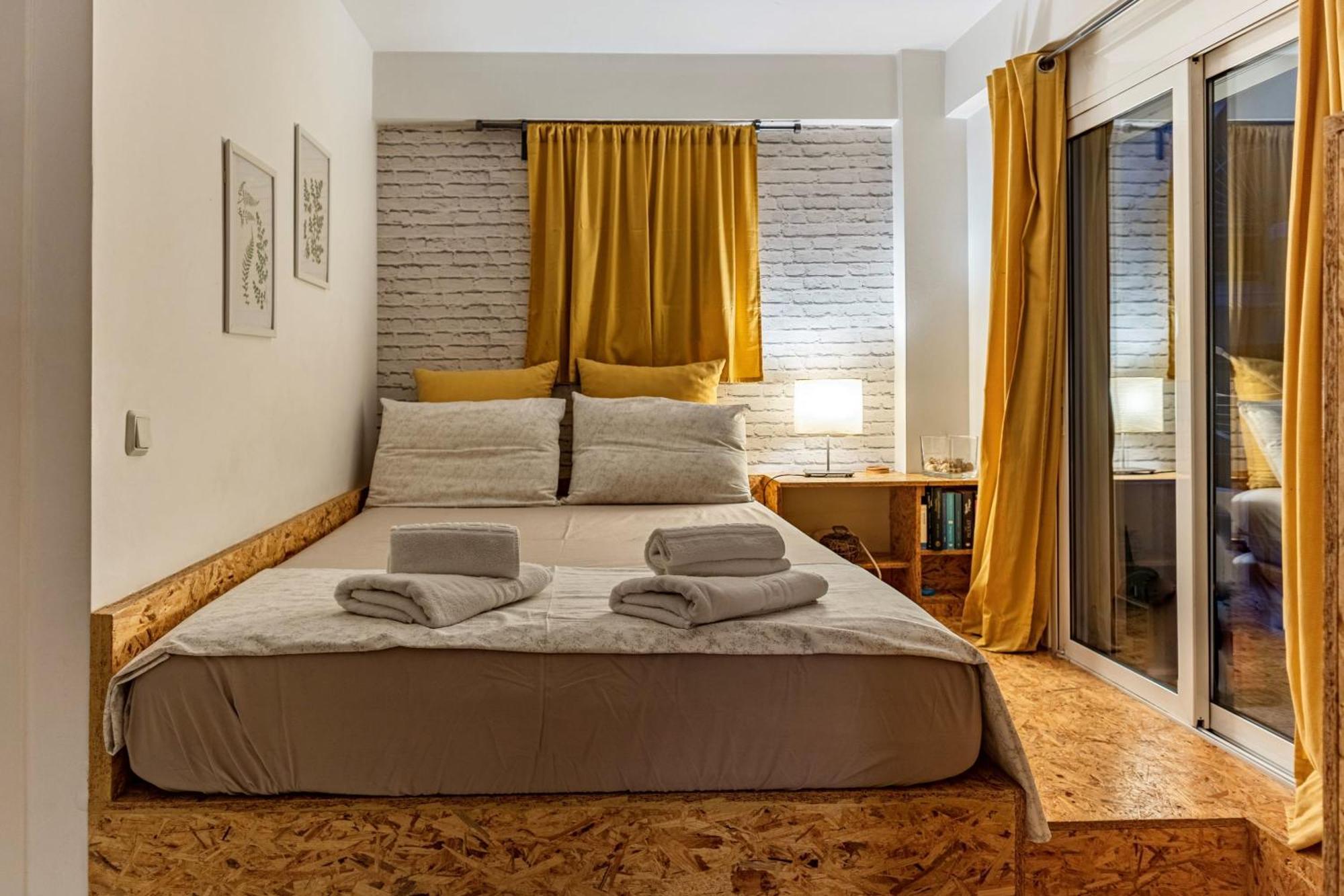 Downtown Central Suite With Private Parking 卡拉马塔 外观 照片